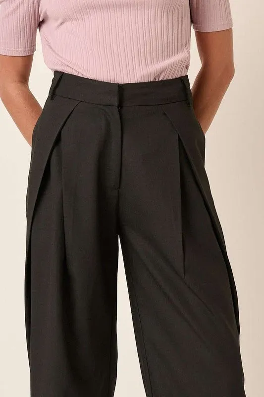 Deep Pleated Wide Leg Pant