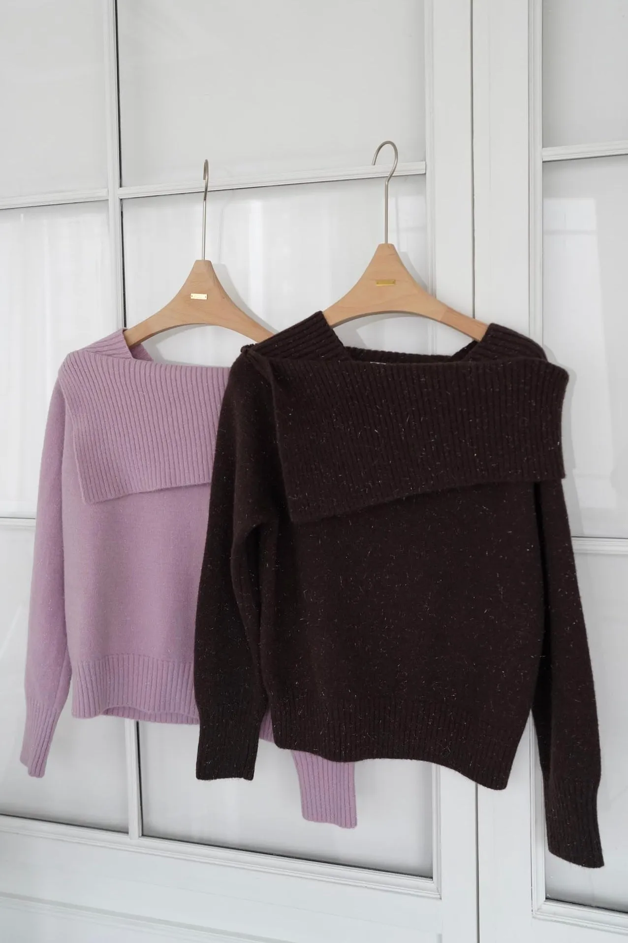 Lamé off shoulder knit