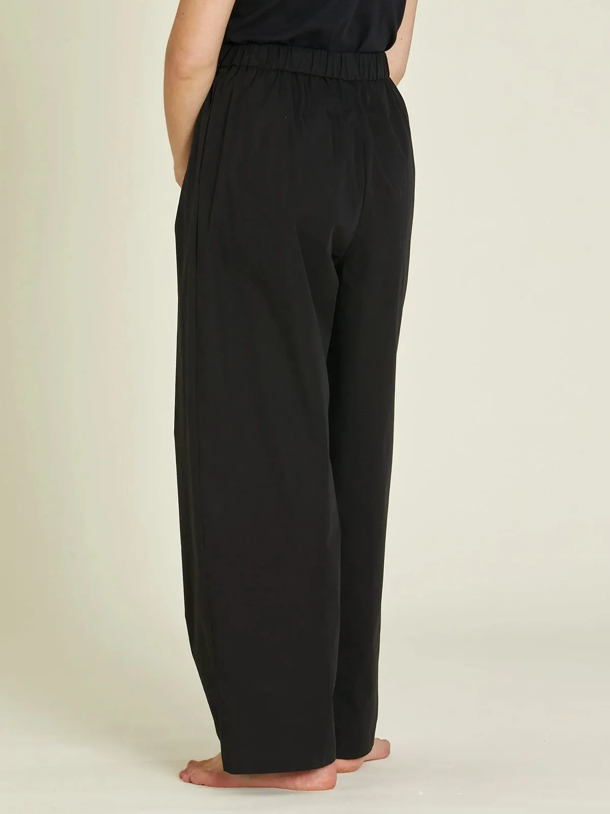 Straight Pleated Pants - Black