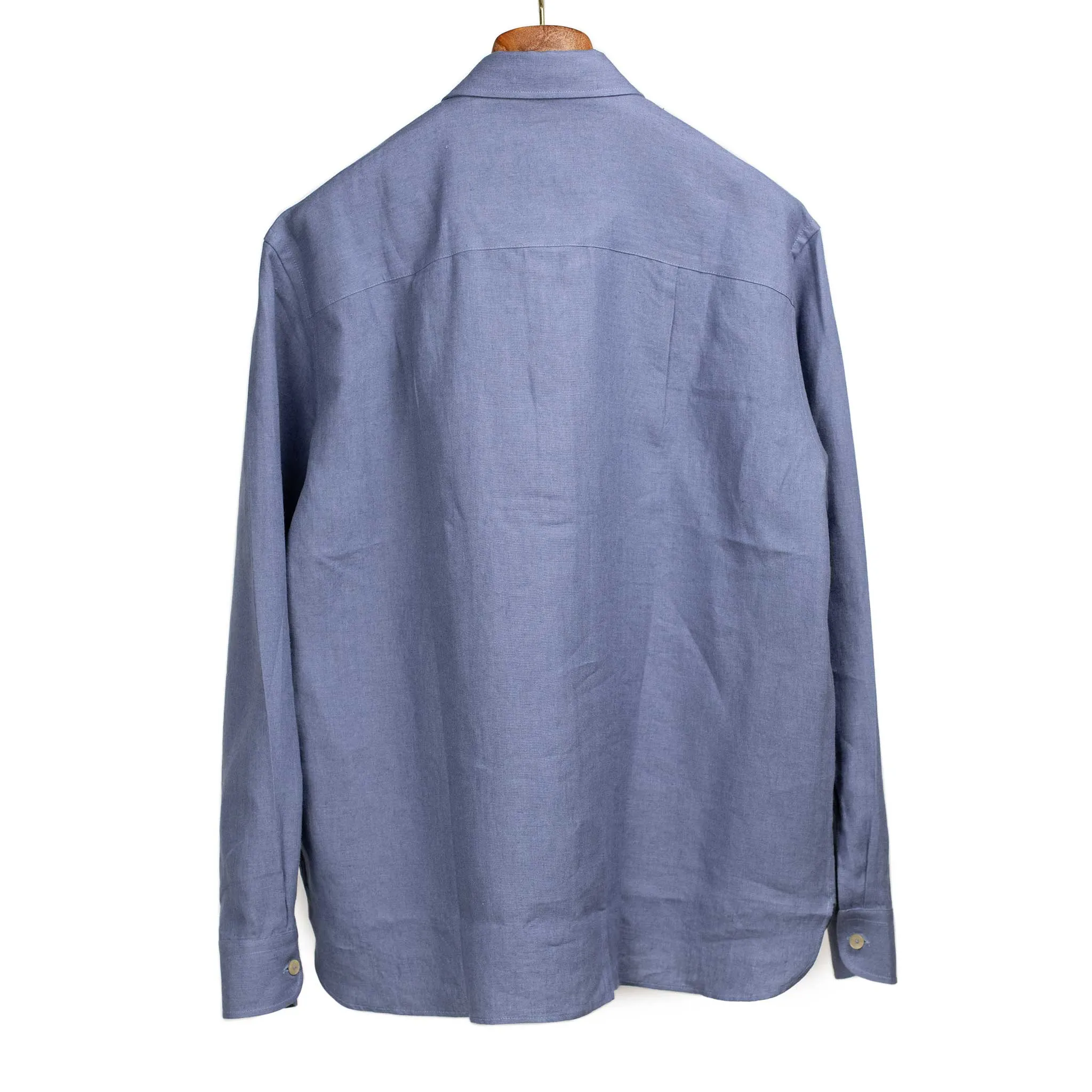 Two pocket overshirt in faded blue Belgian linen